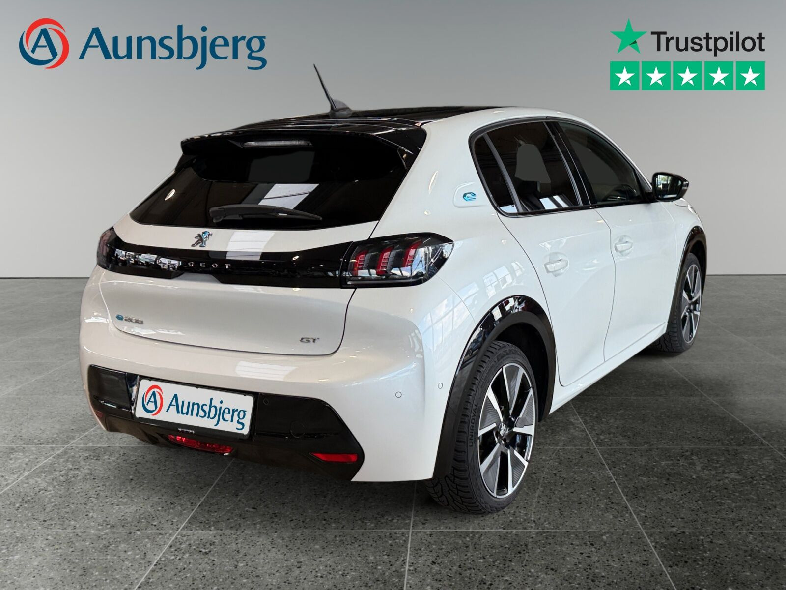 Hvid Peugeot e-208 fra 2021