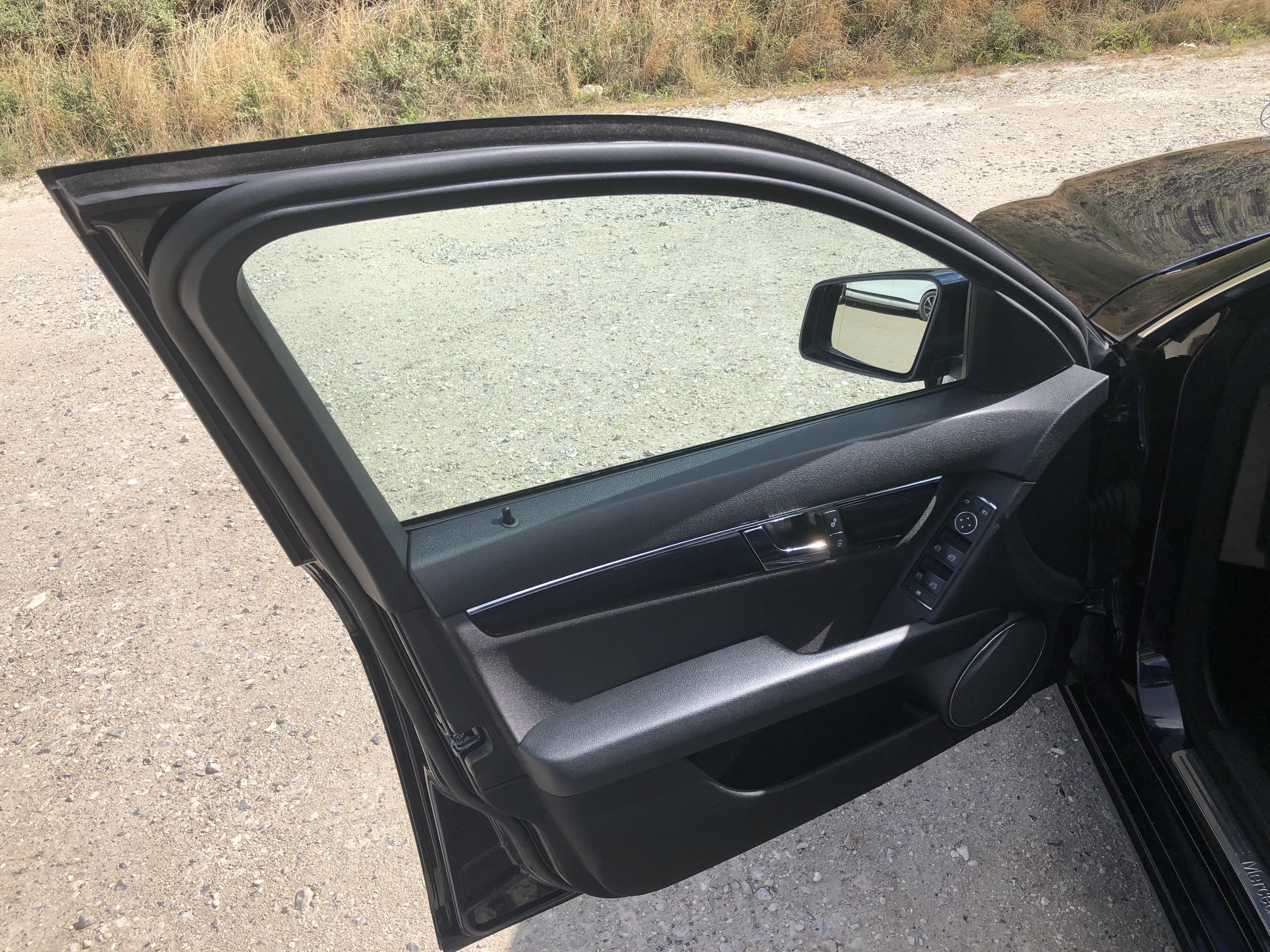 Blå Mercedes C180 fra 2010