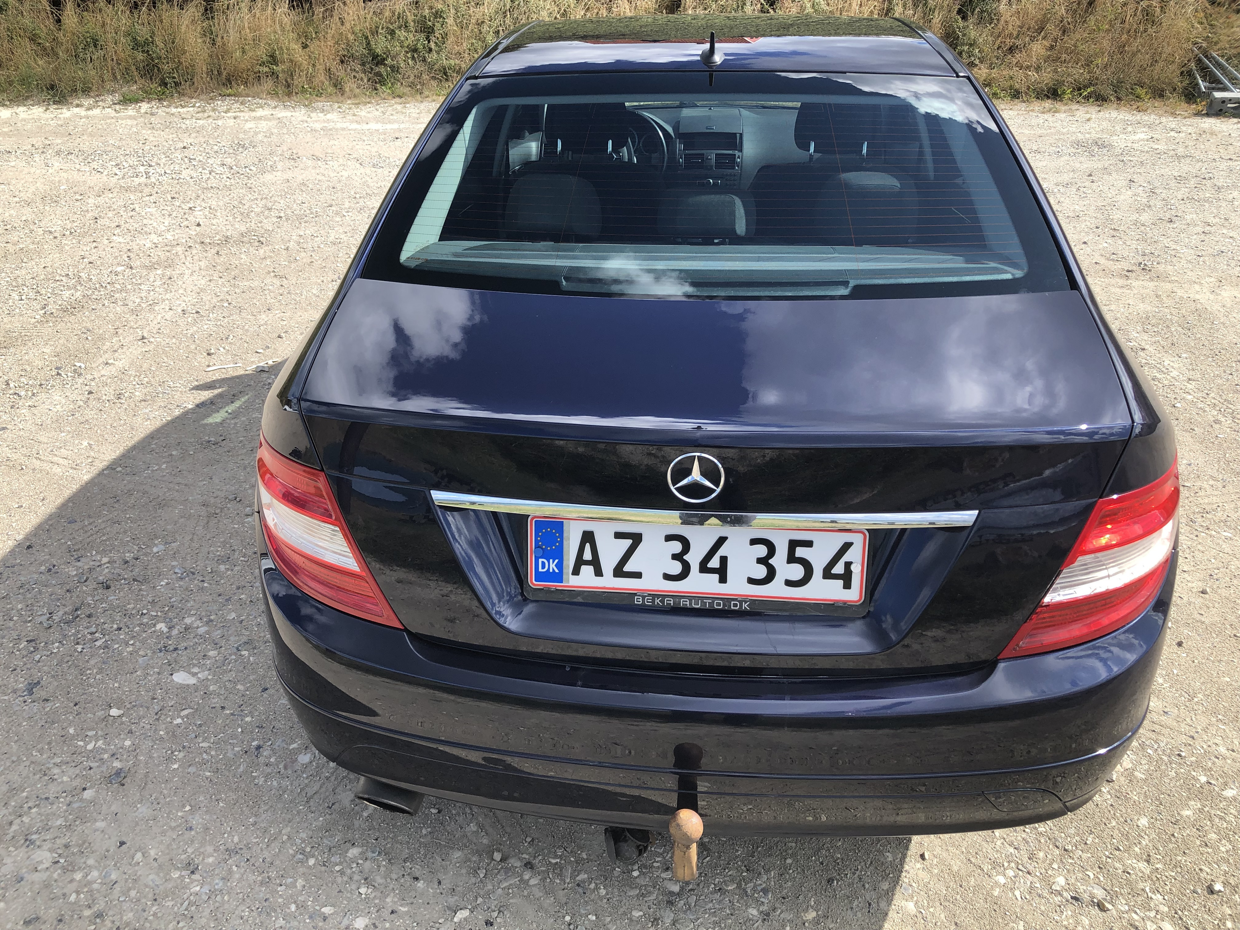 Blå Mercedes C180 fra 2010