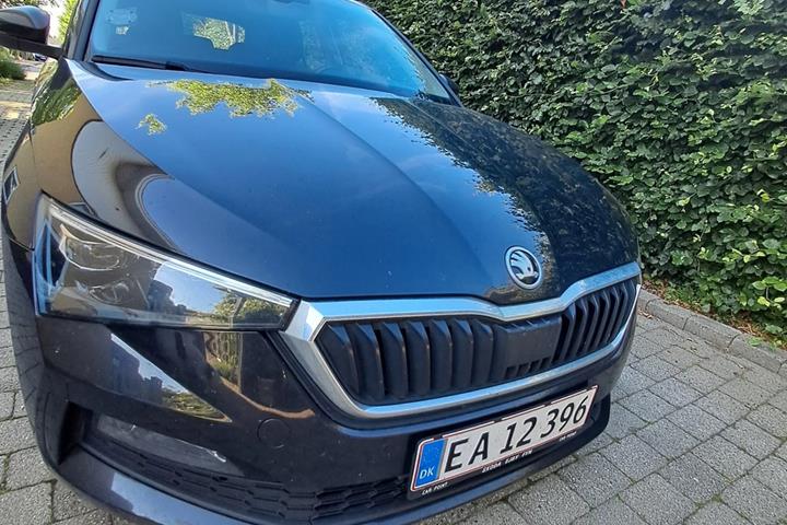 Sort Skoda Scala fra 2023