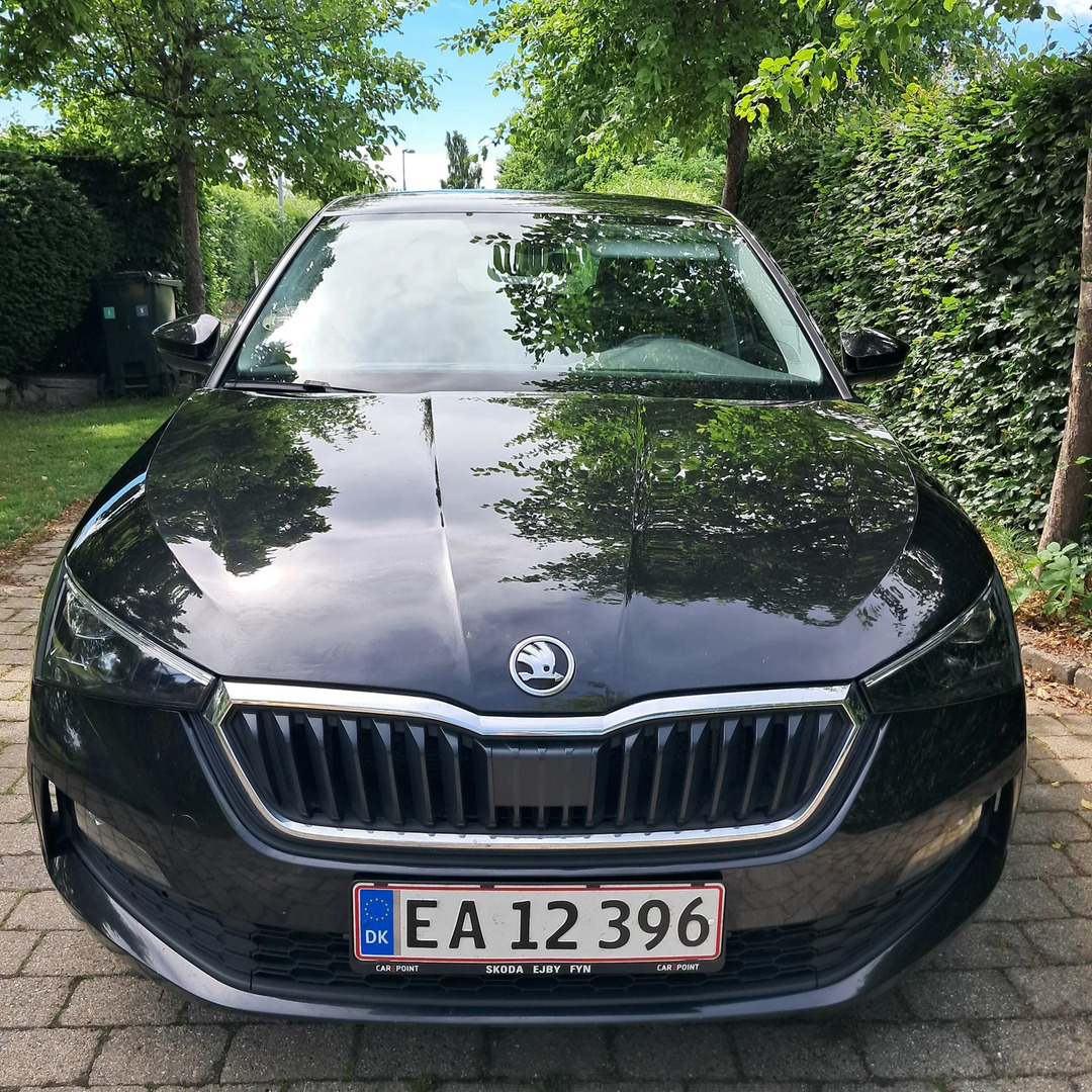 Sort Skoda Scala fra 2023