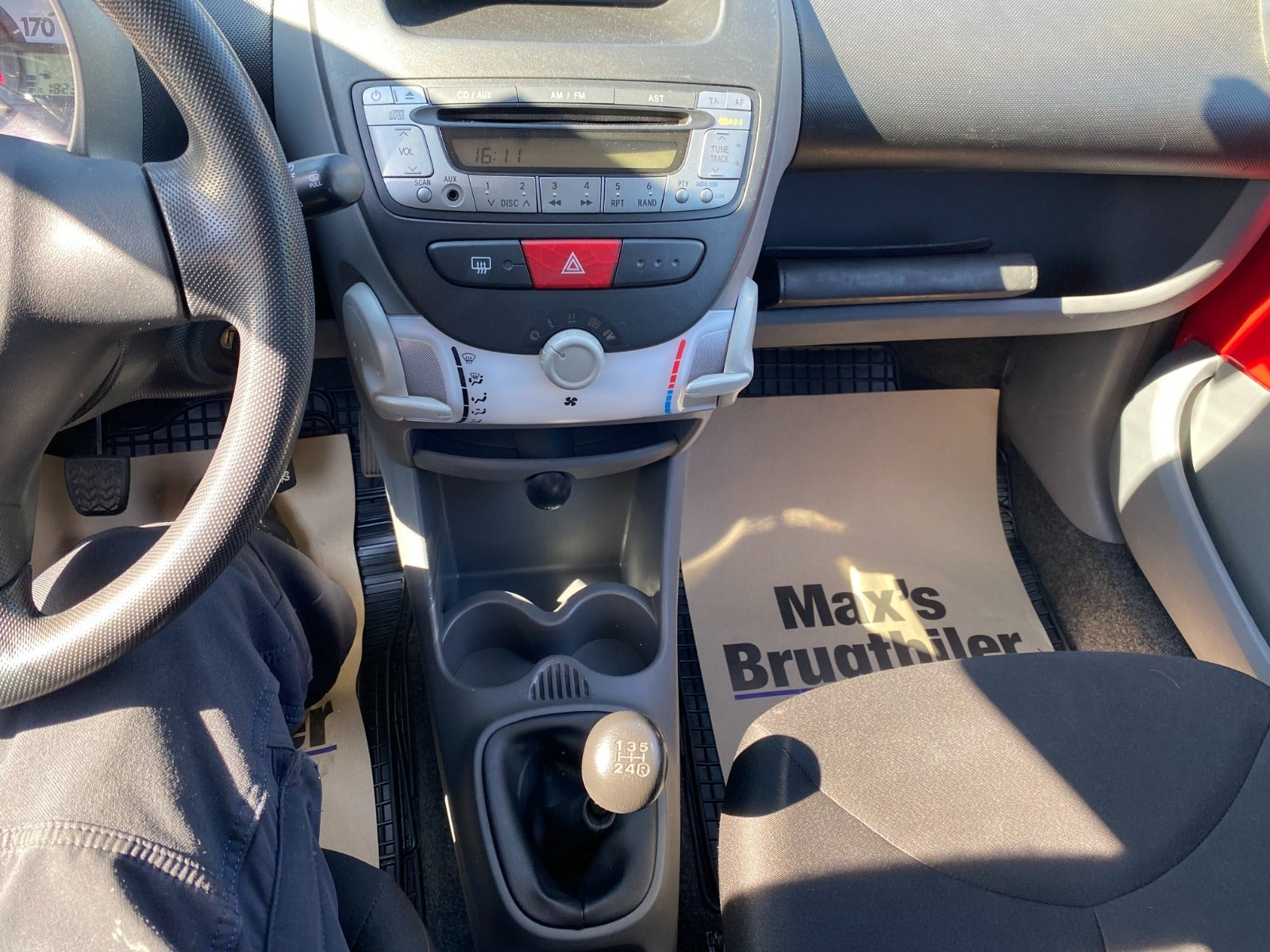 Gul Toyota Aygo fra 2007