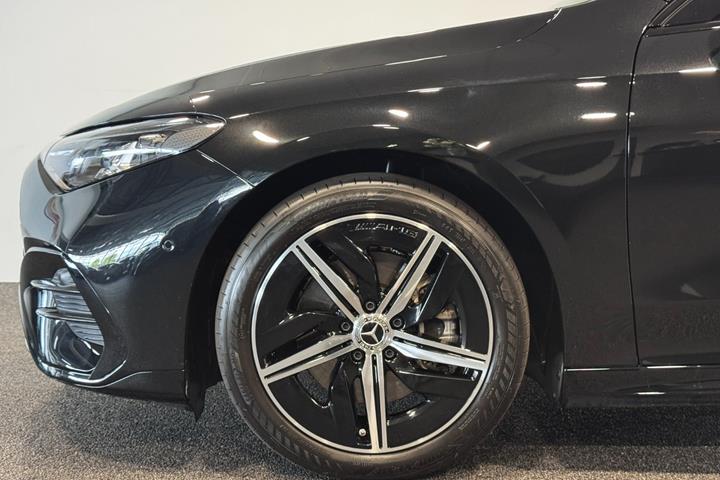 Sort Mercedes CLA250+ fra 2026