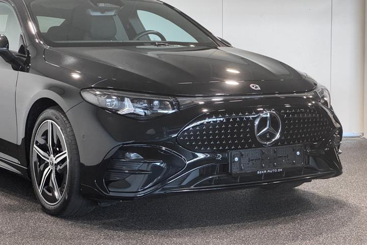 Sort Mercedes CLA250+ fra 2026