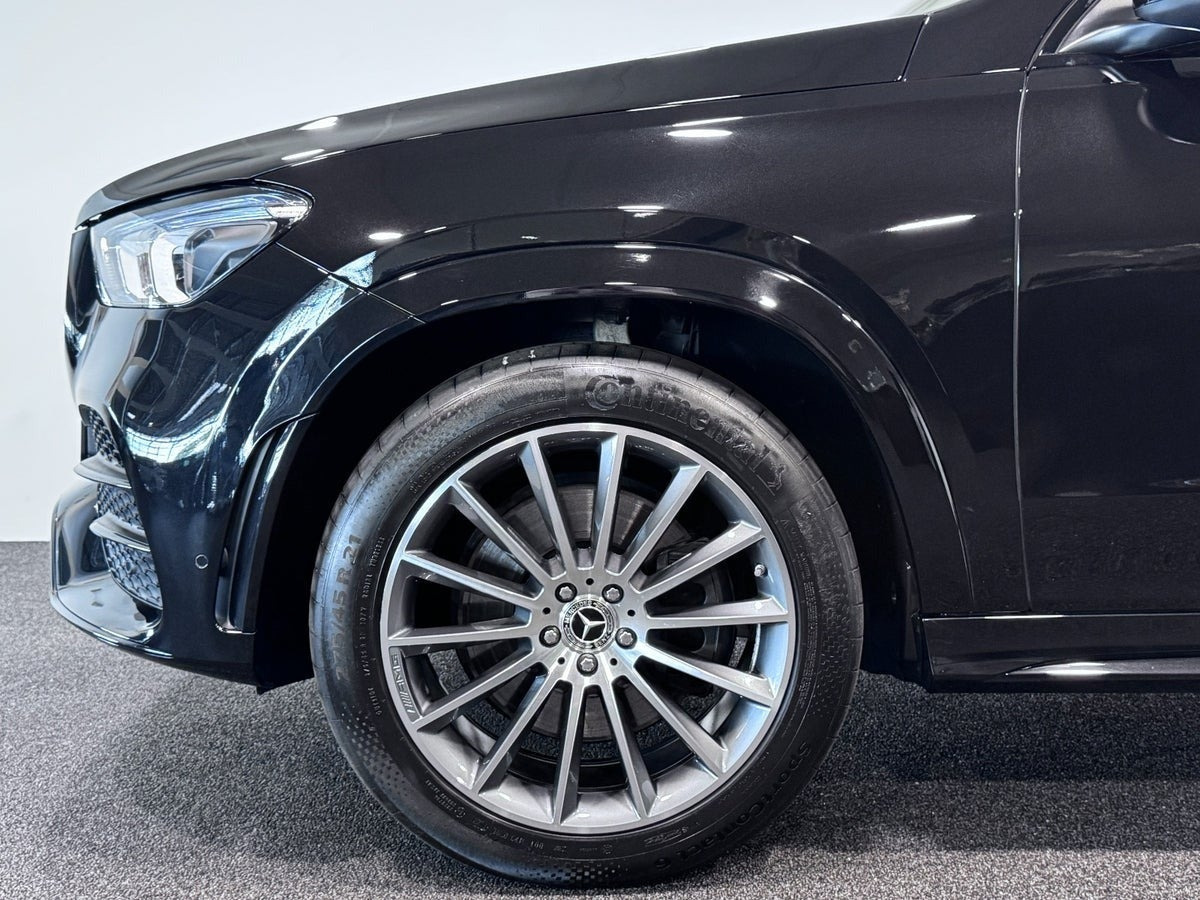 Sort Mercedes GLE350 de fra 2023