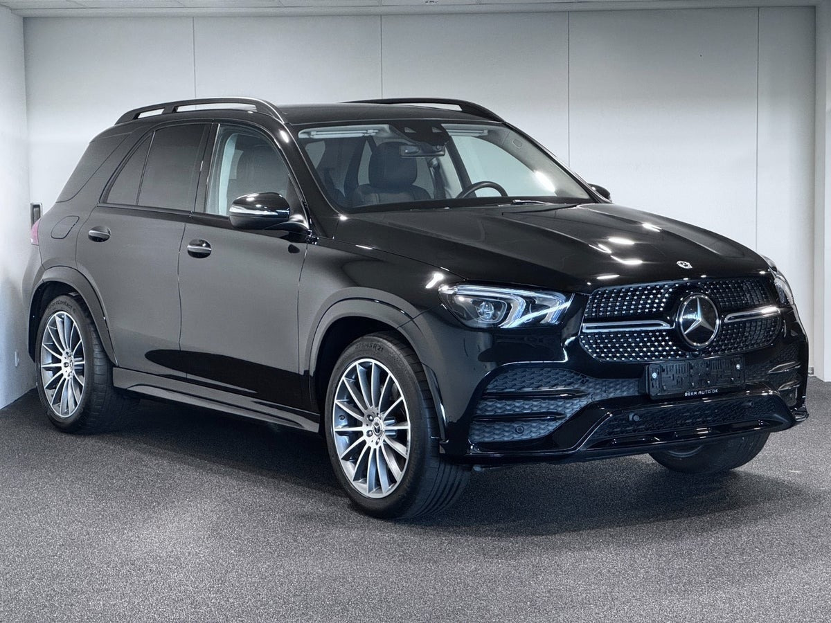 Sort Mercedes GLE350 de fra 2023