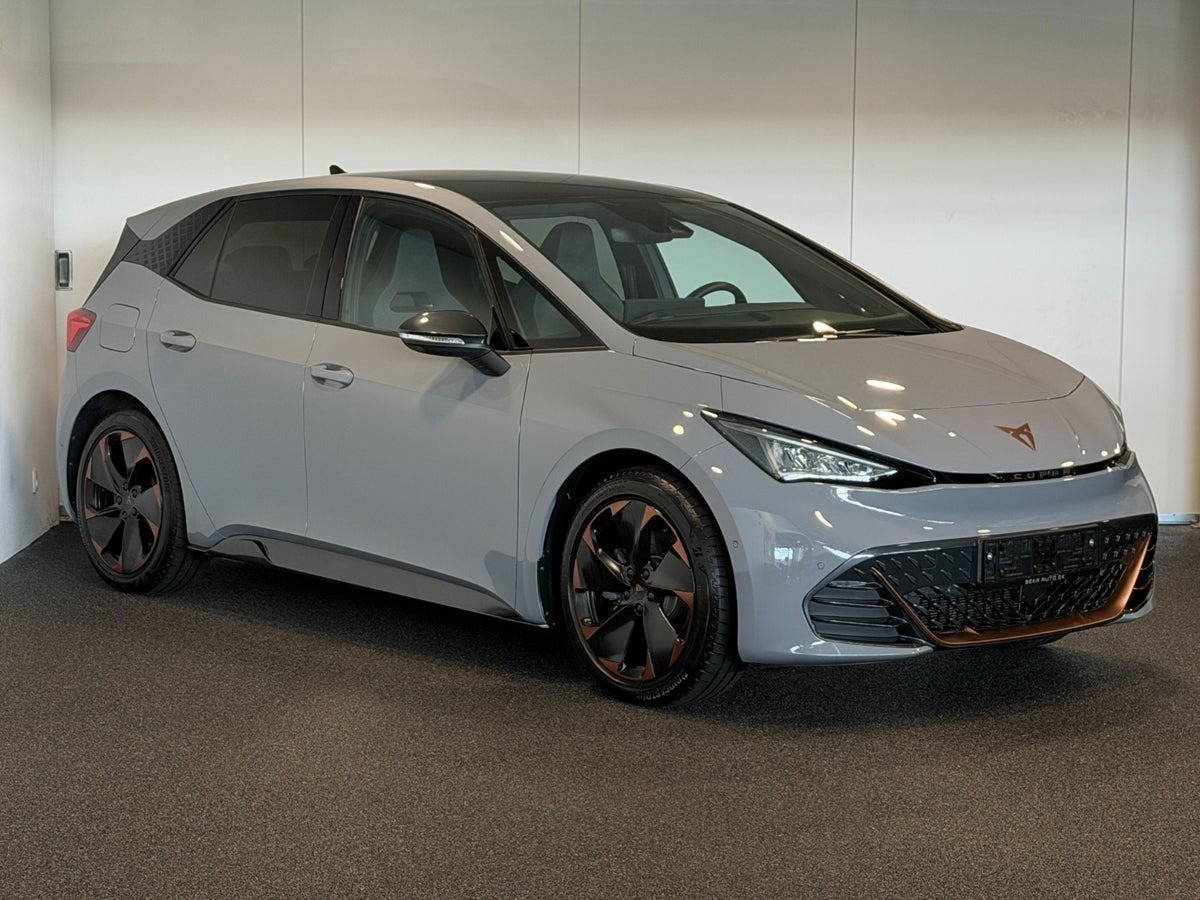 Grå Cupra Born fra 2024
