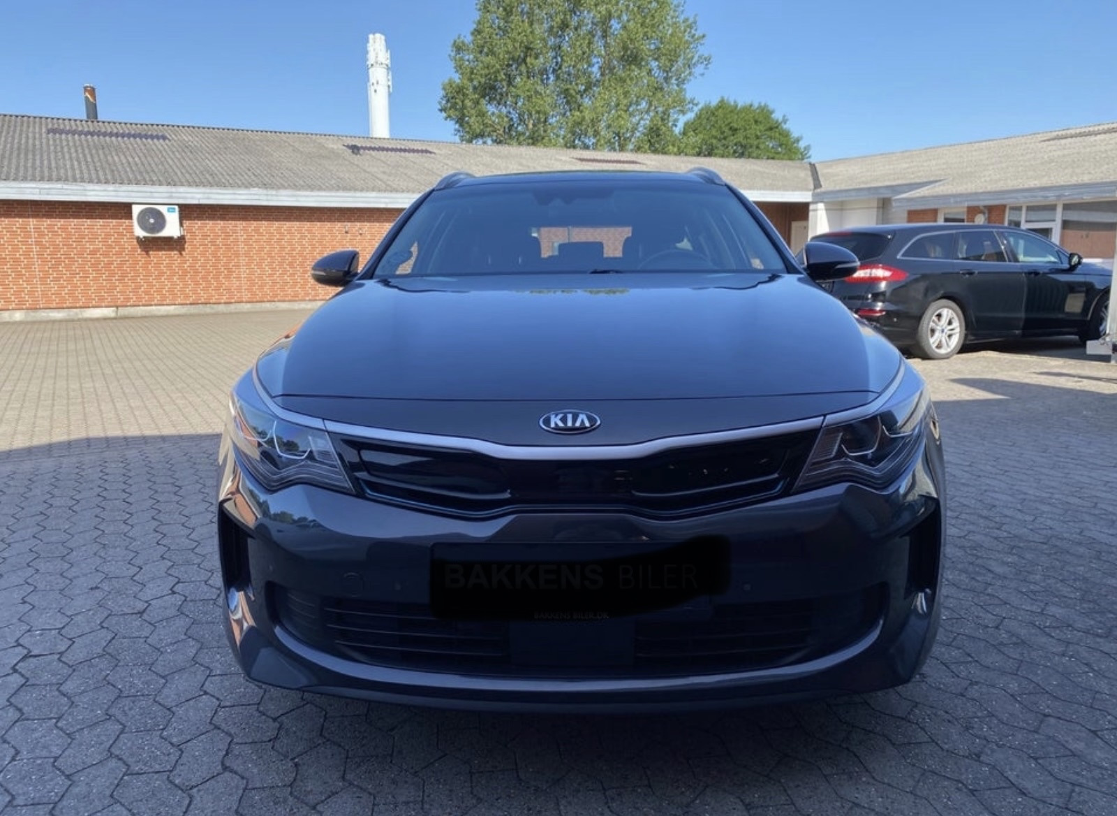 Grå Kia Optima fra 2018