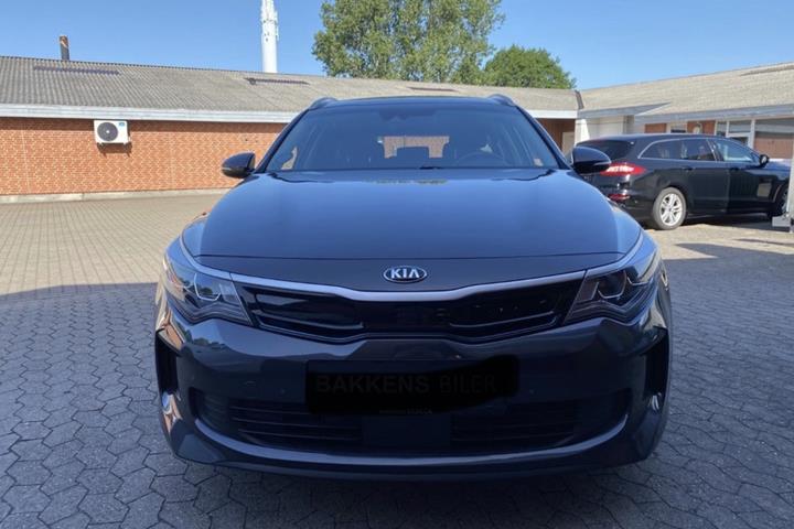 Grå Kia Optima fra 2018