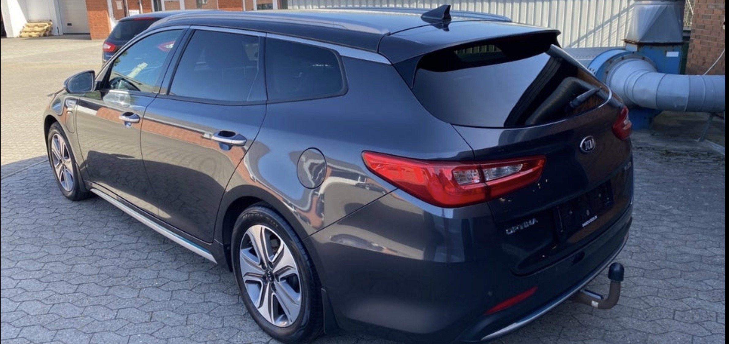 Grå Kia Optima fra 2018