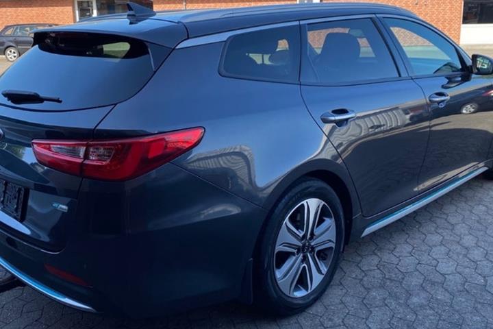 Grå Kia Optima fra 2018