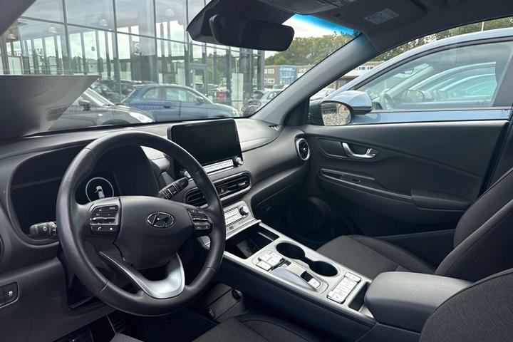 Turquoise Hyundai Kona fra 2022