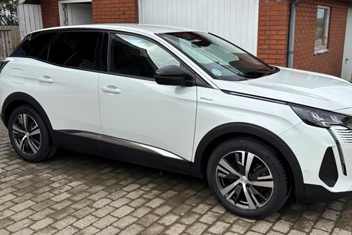 undefined Peugeot 3008 fra 2022
