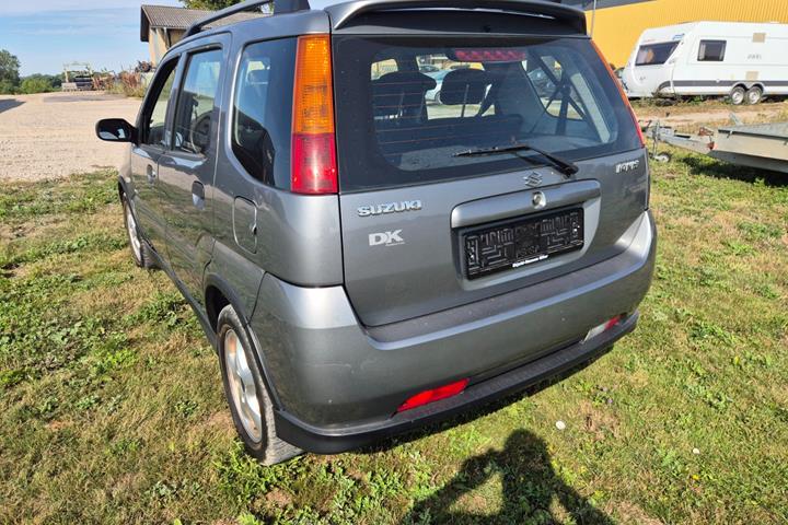 Grå Suzuki Ignis fra 2008