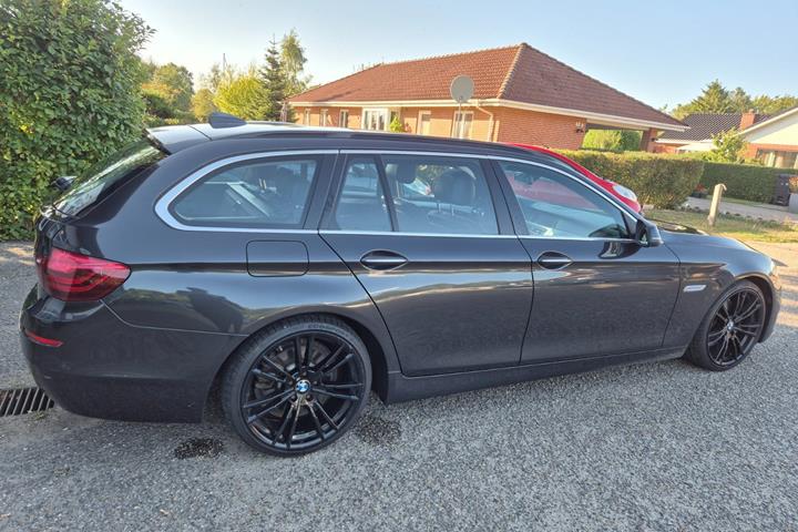 Grøn BMW 520d fra 2014