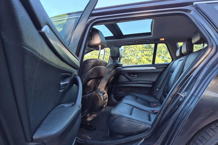 Grøn BMW 520d fra 2014