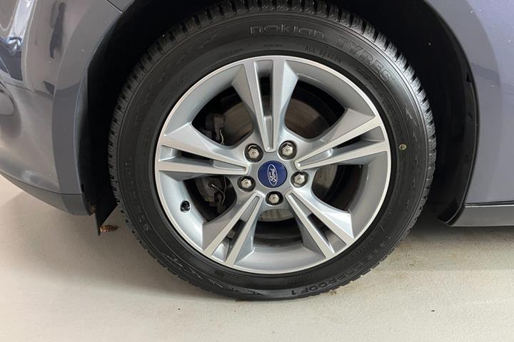 Blå Ford Focus fra 2014