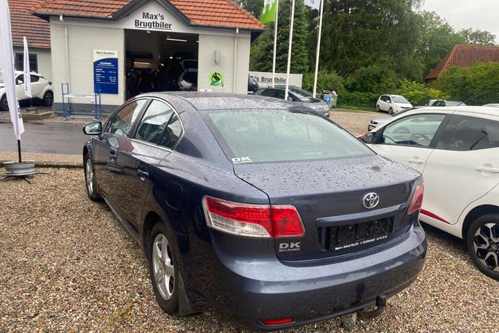 undefined Toyota Avensis fra 2009