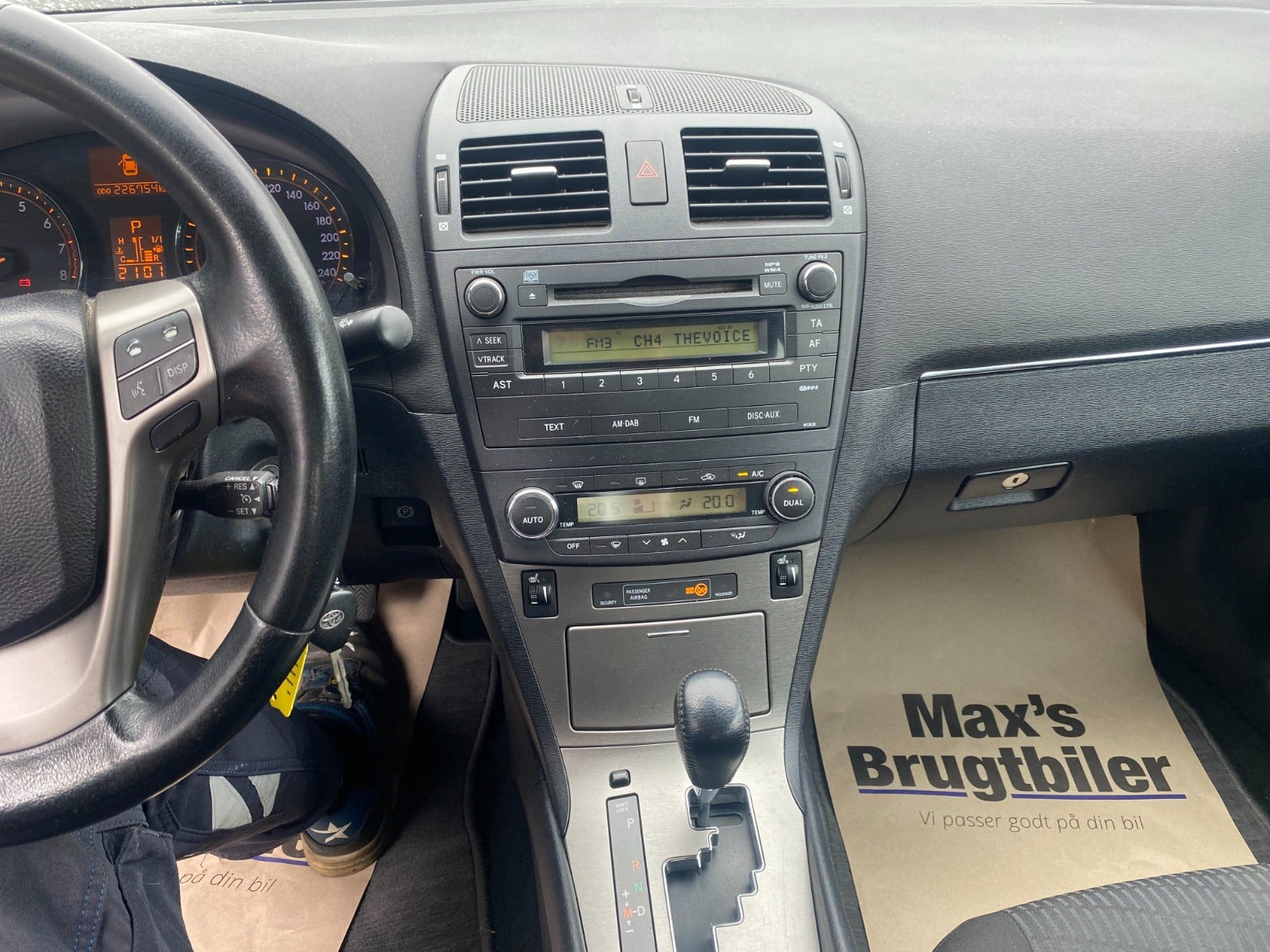 undefined Toyota Avensis fra 2009