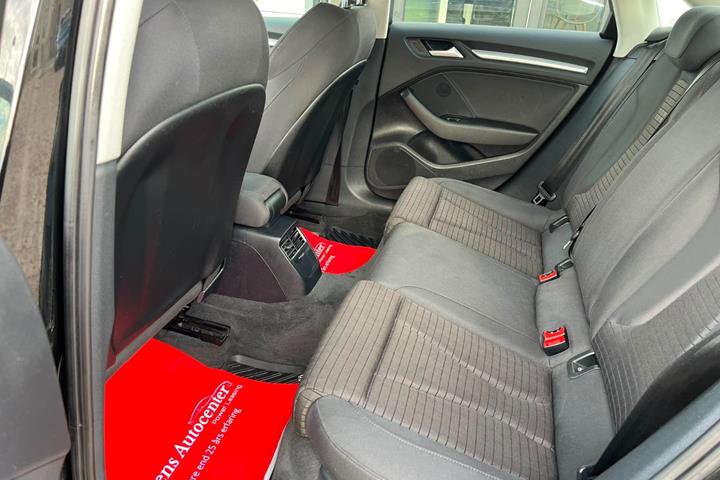 Sort Audi A3 fra 2015
