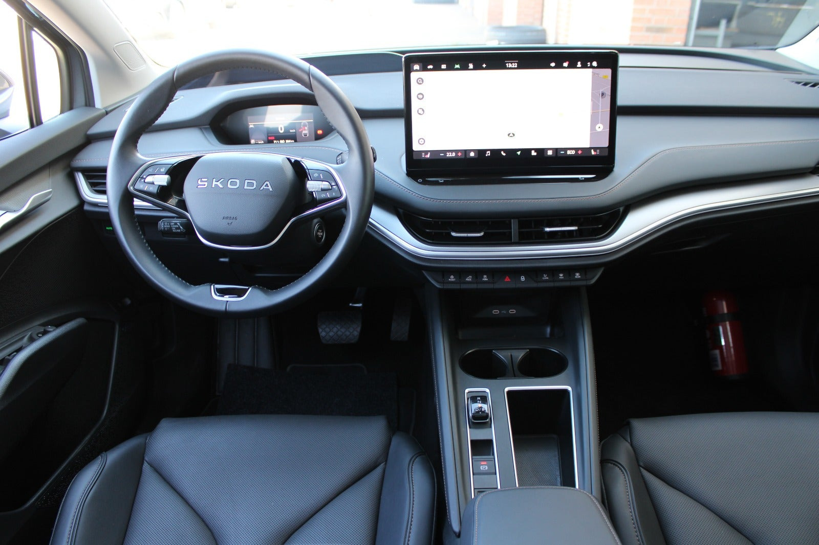 Grå Skoda Enyaq fra 2026