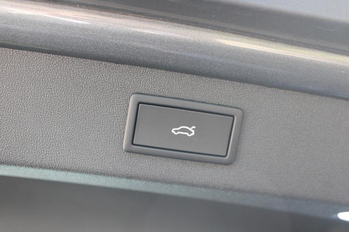 Grå Skoda Enyaq fra 2026