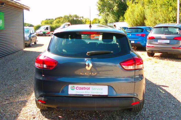 Grå Renault Clio IV fra 2017