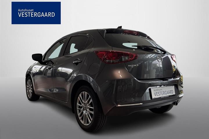 Grå Mazda 2 fra 2022