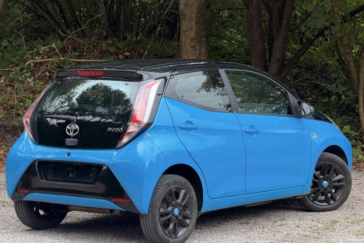 undefined Toyota Aygo fra 2015