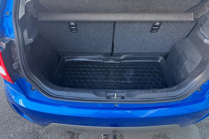 Blå Suzuki Ignis fra 2020