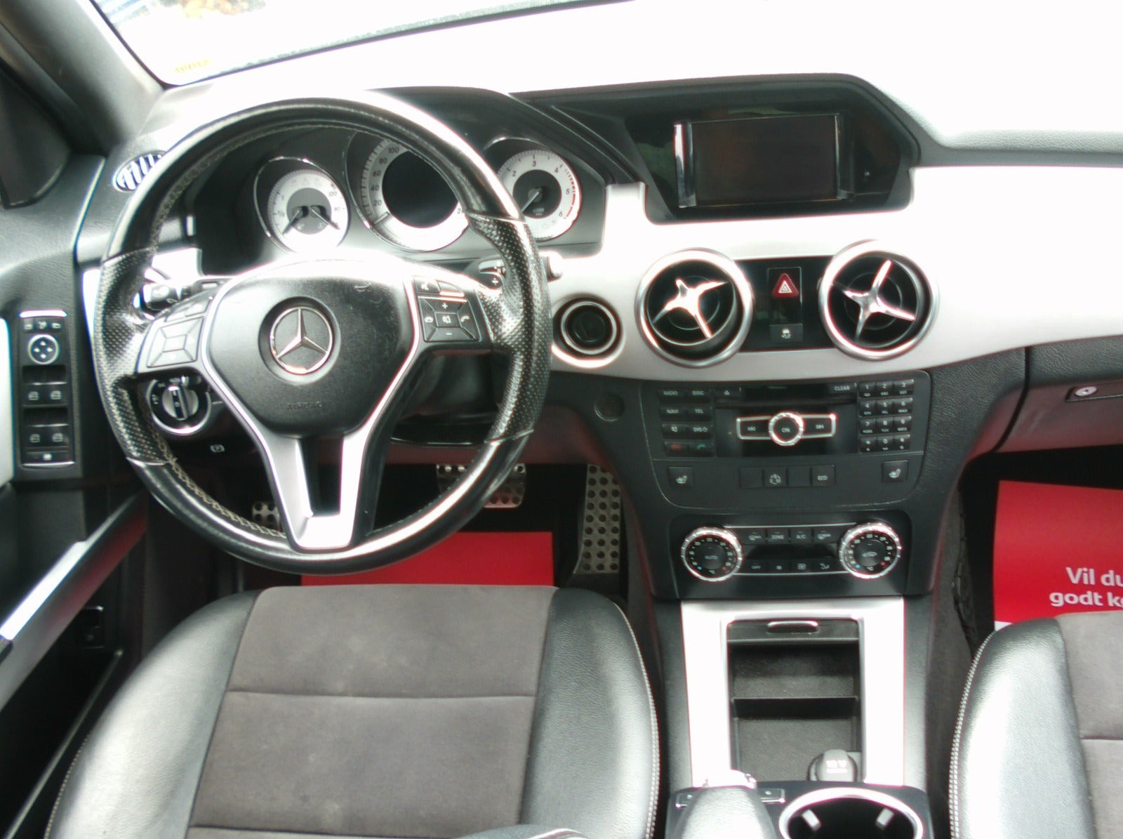Sølv Mercedes GLK220 fra 2014