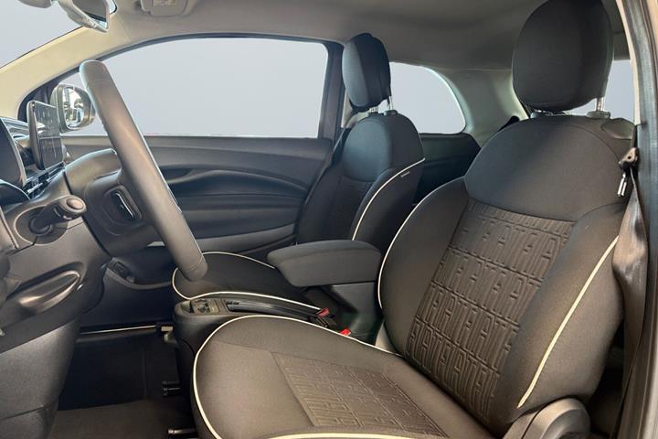 Sort Fiat 500e fra 2023