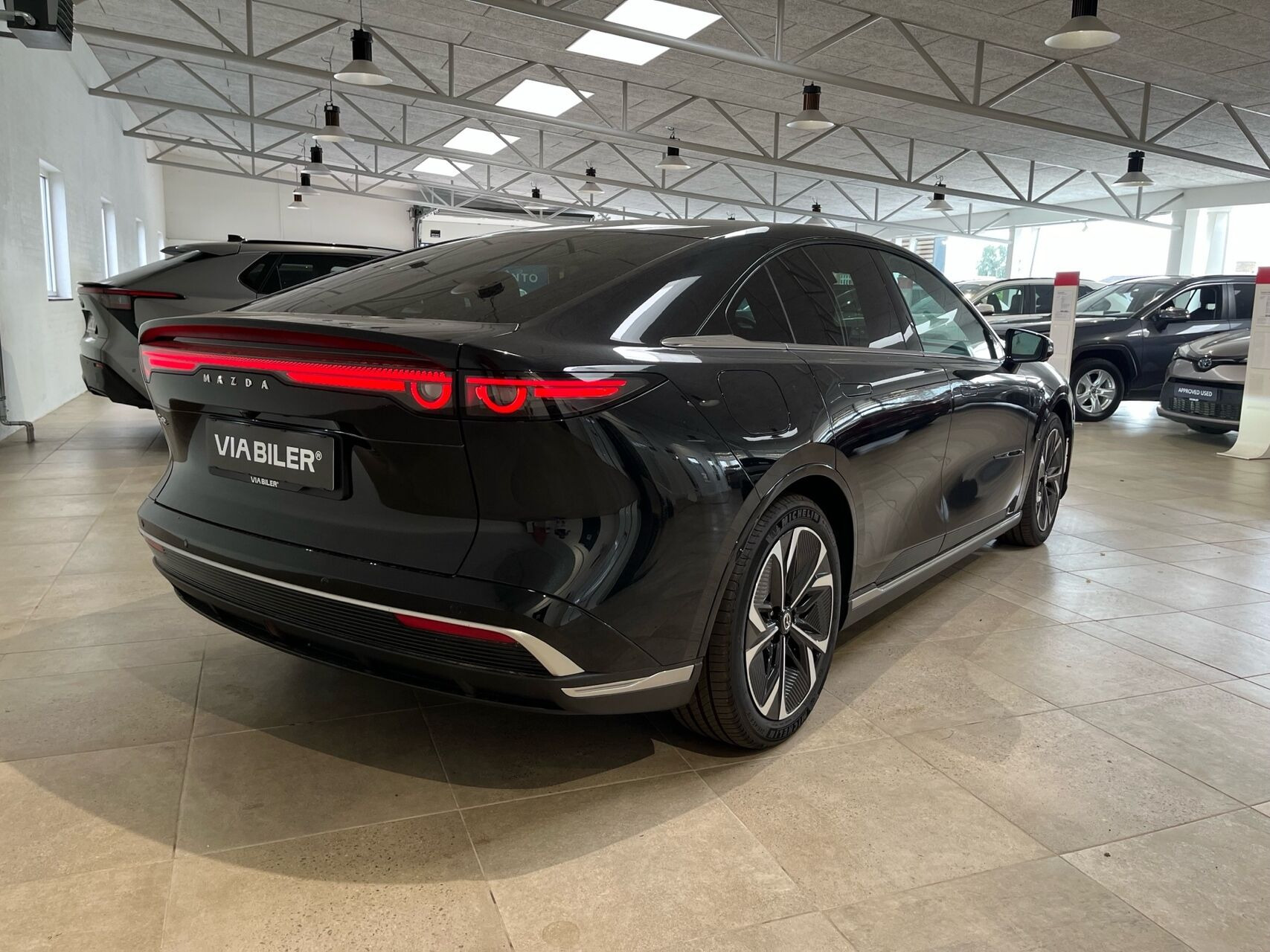 Sort Mazda 6e fra 2026