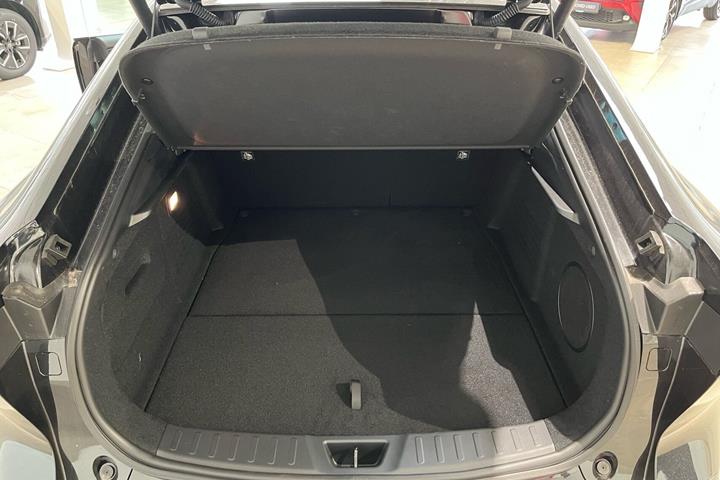 Sort Mazda 6e fra 2026