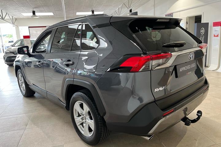 Sort Toyota RAV4 fra 2020