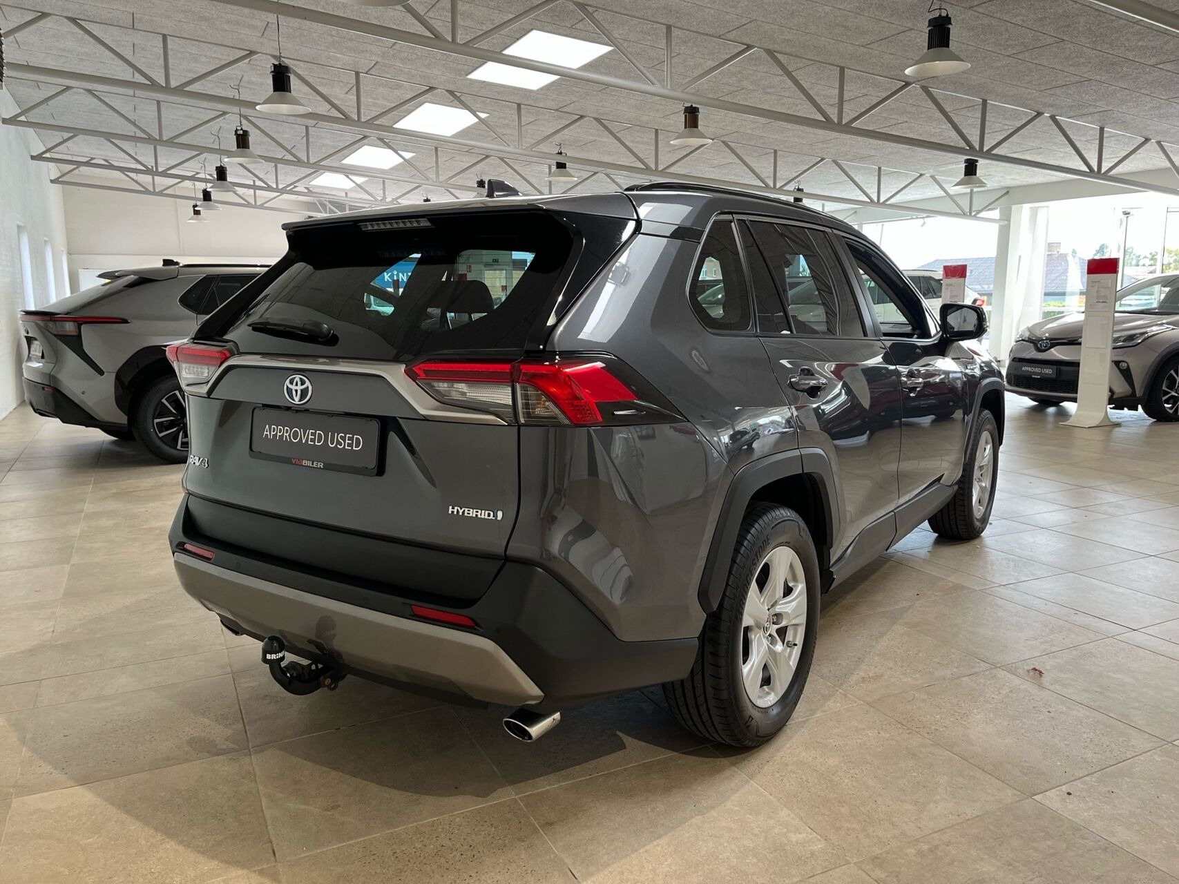 Sort Toyota RAV4 fra 2020