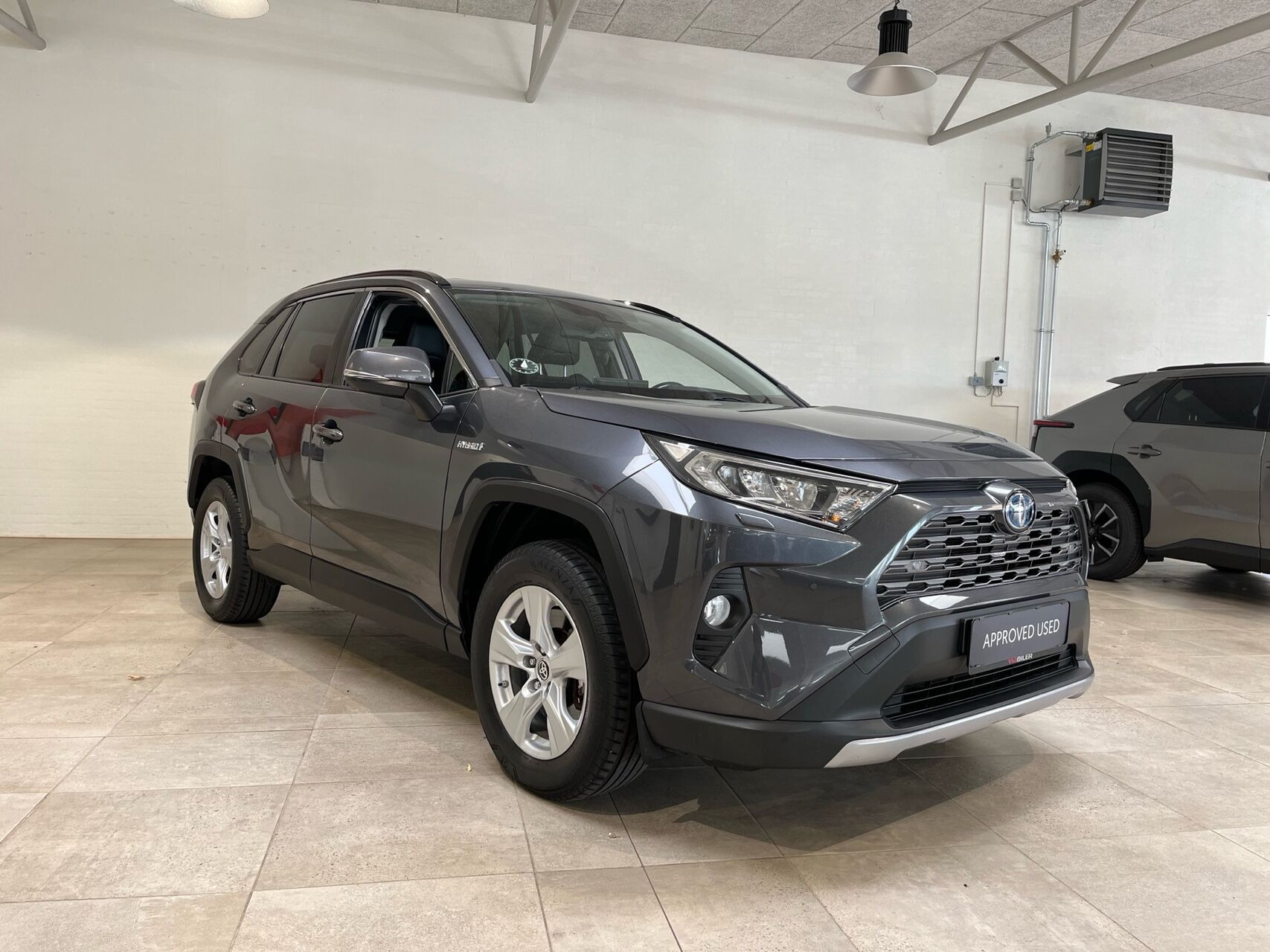 Sort Toyota RAV4 fra 2020