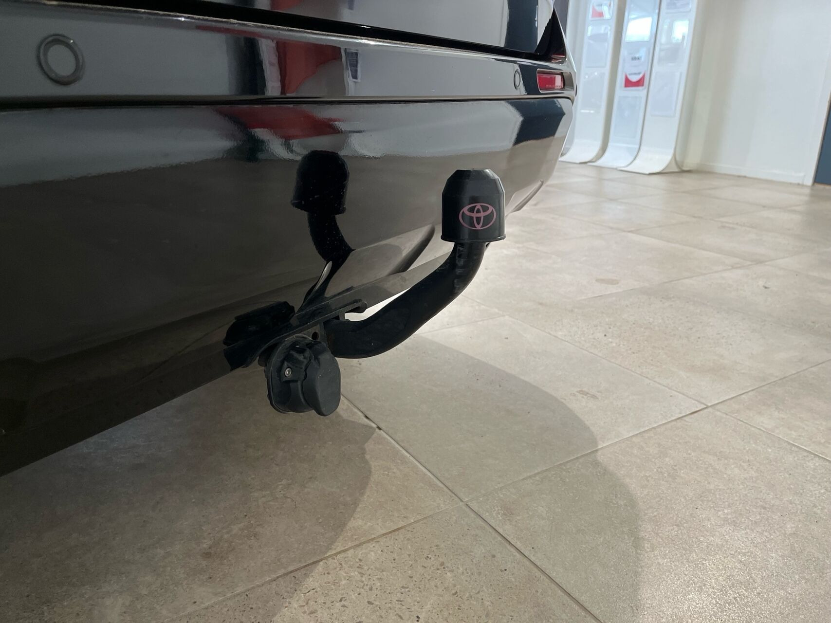 Grå Toyota RAV4 Plug-in fra 2022