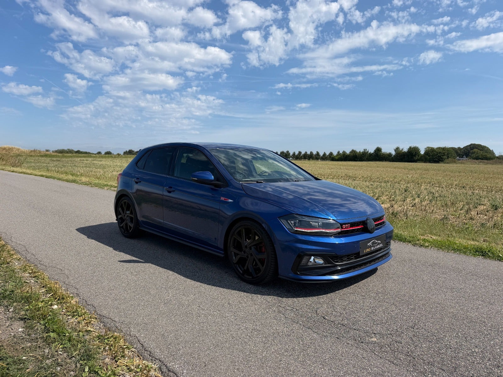 Blå VW Polo fra 2019