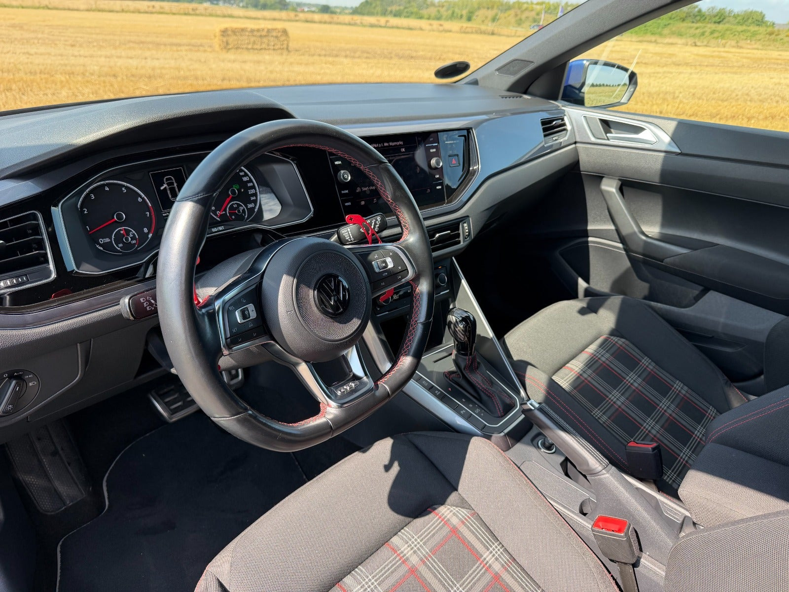 Blå VW Polo fra 2019