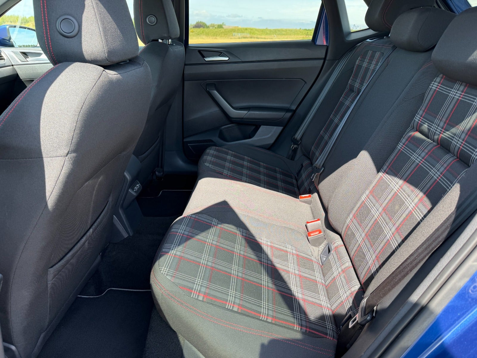 Blå VW Polo fra 2019