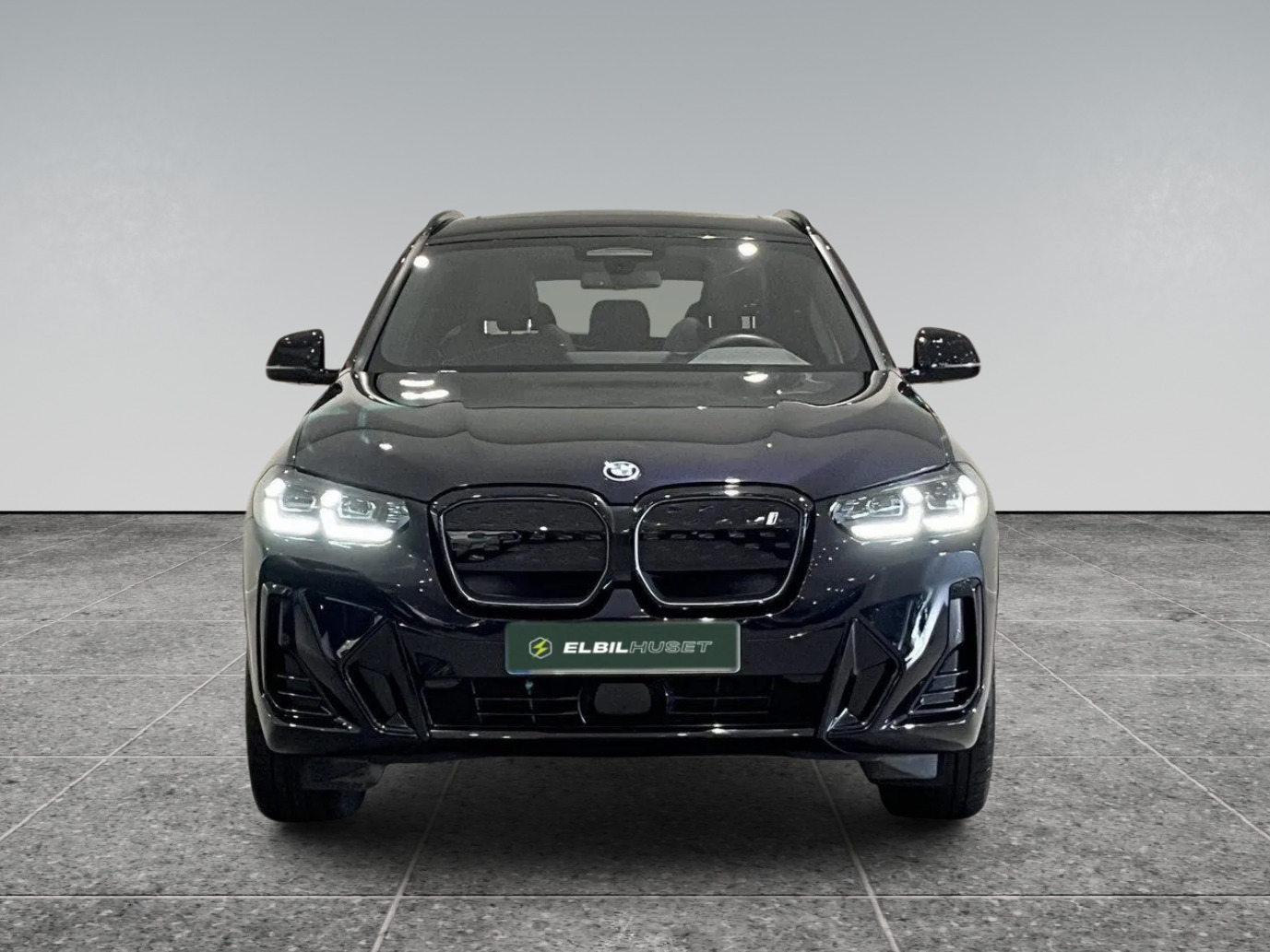 Sort BMW iX3 fra 2024