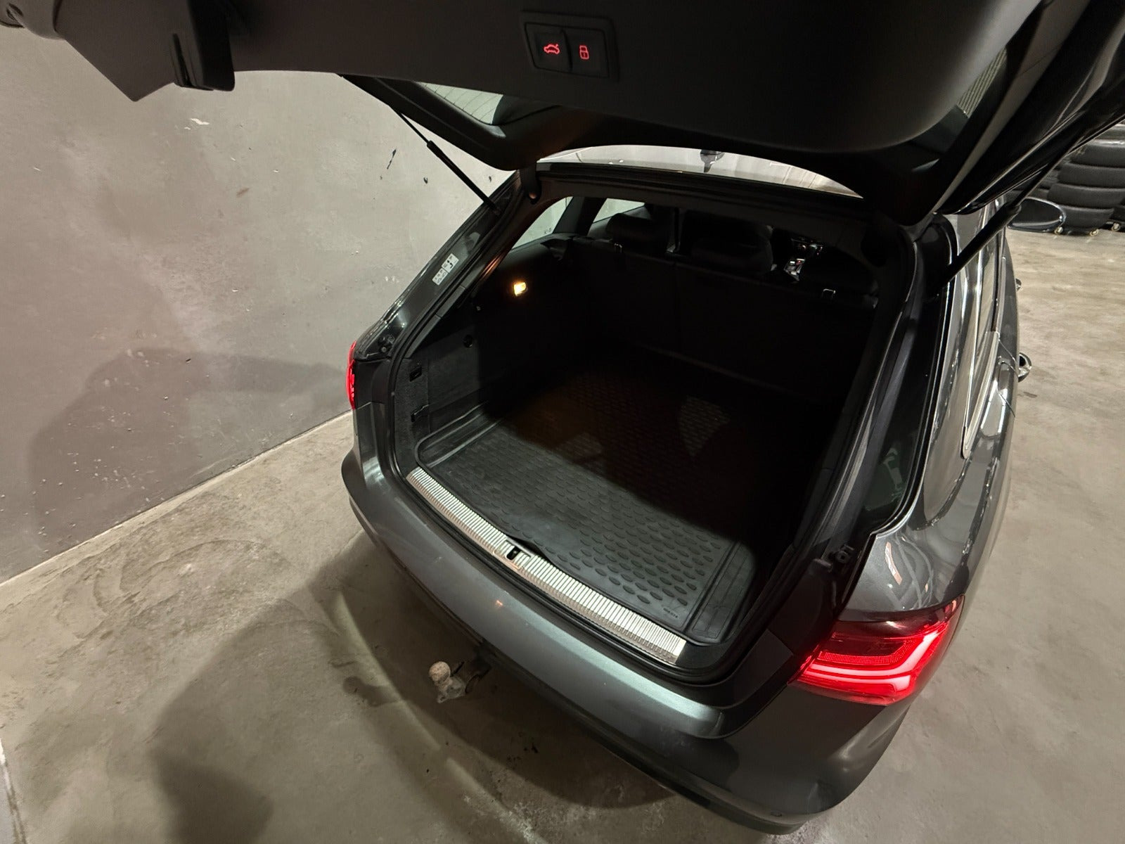 Sort Audi A6 fra 2015