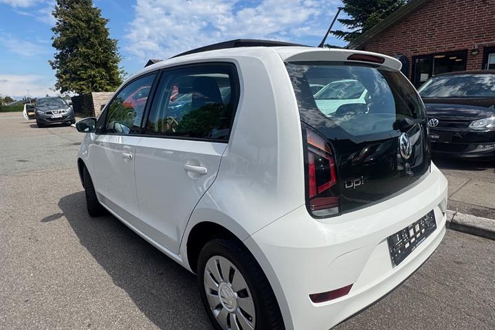 Hvid VW UP! fra 2018