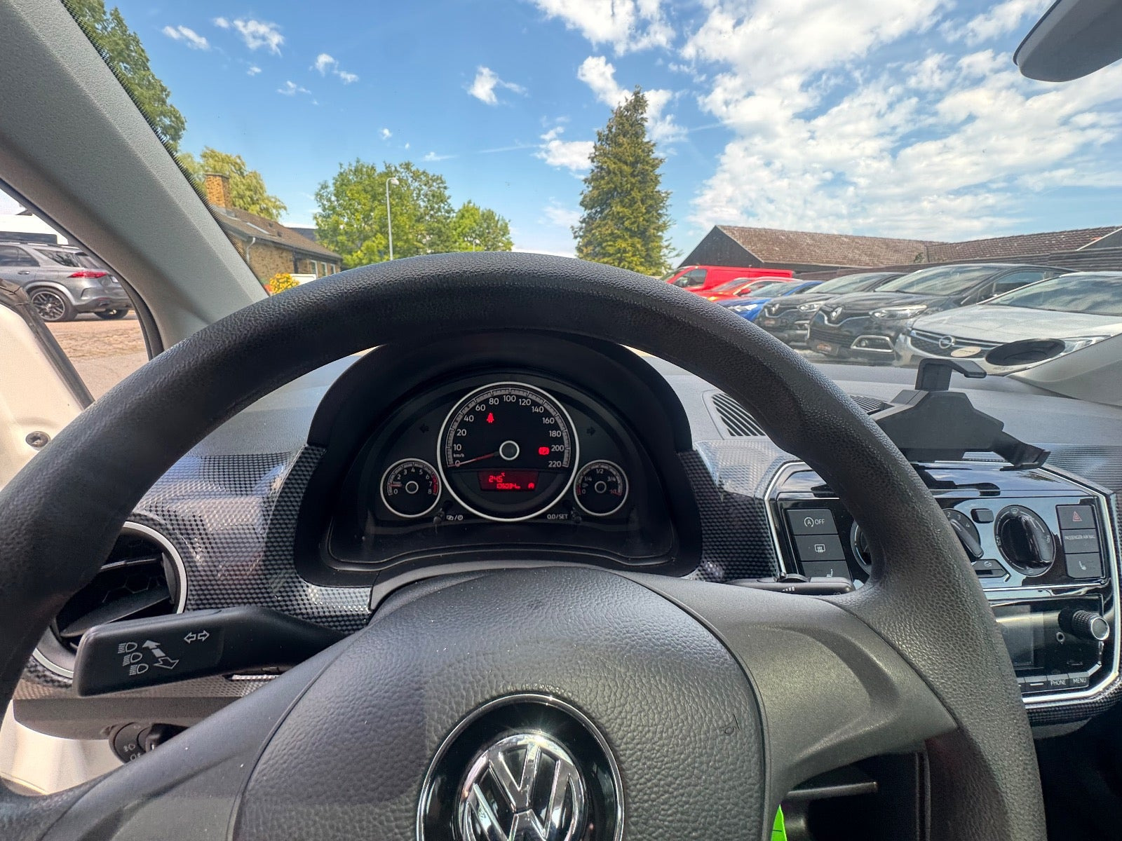 Hvid VW UP! fra 2018
