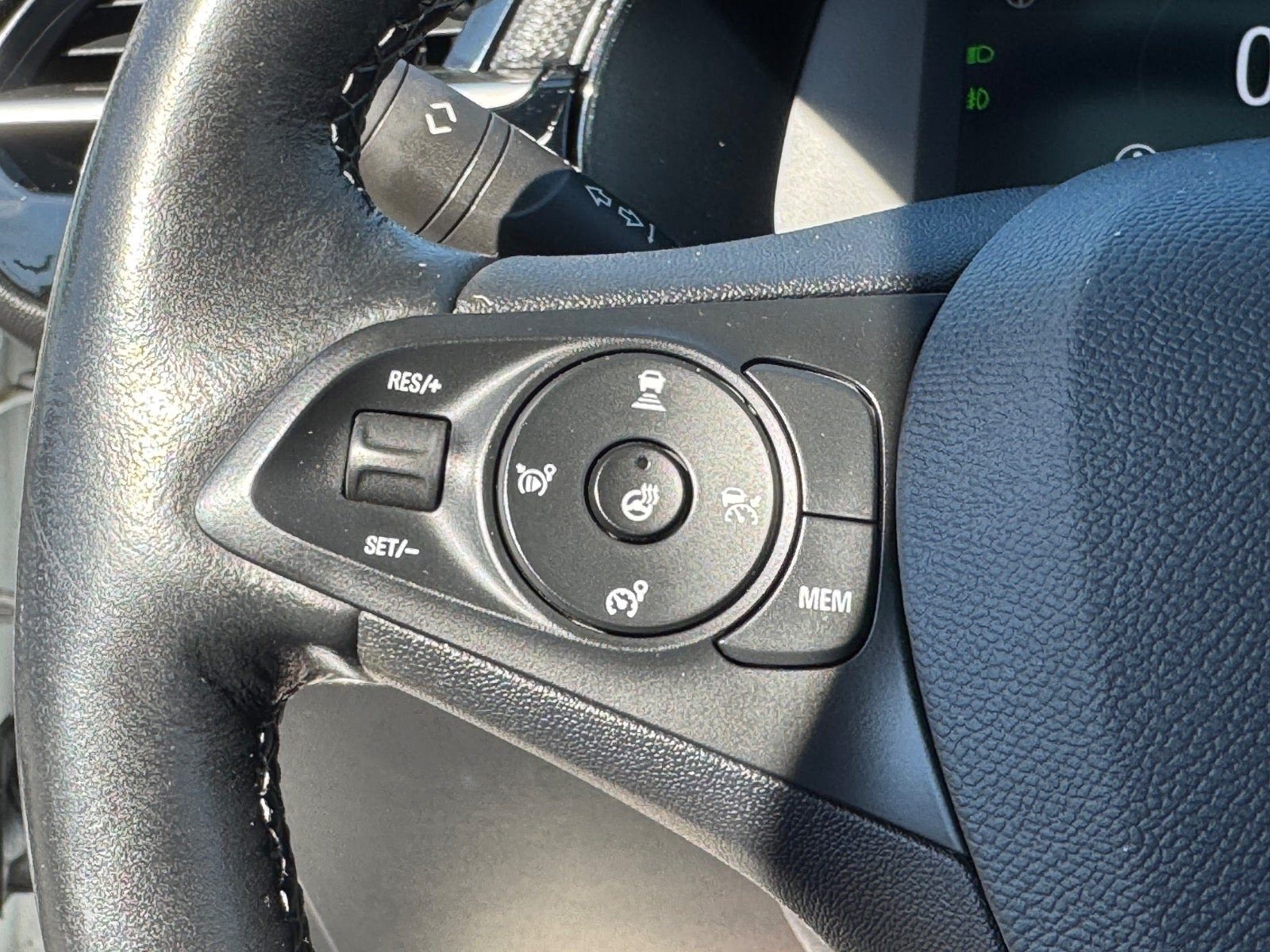 Hvid Opel Corsa-e fra 2021