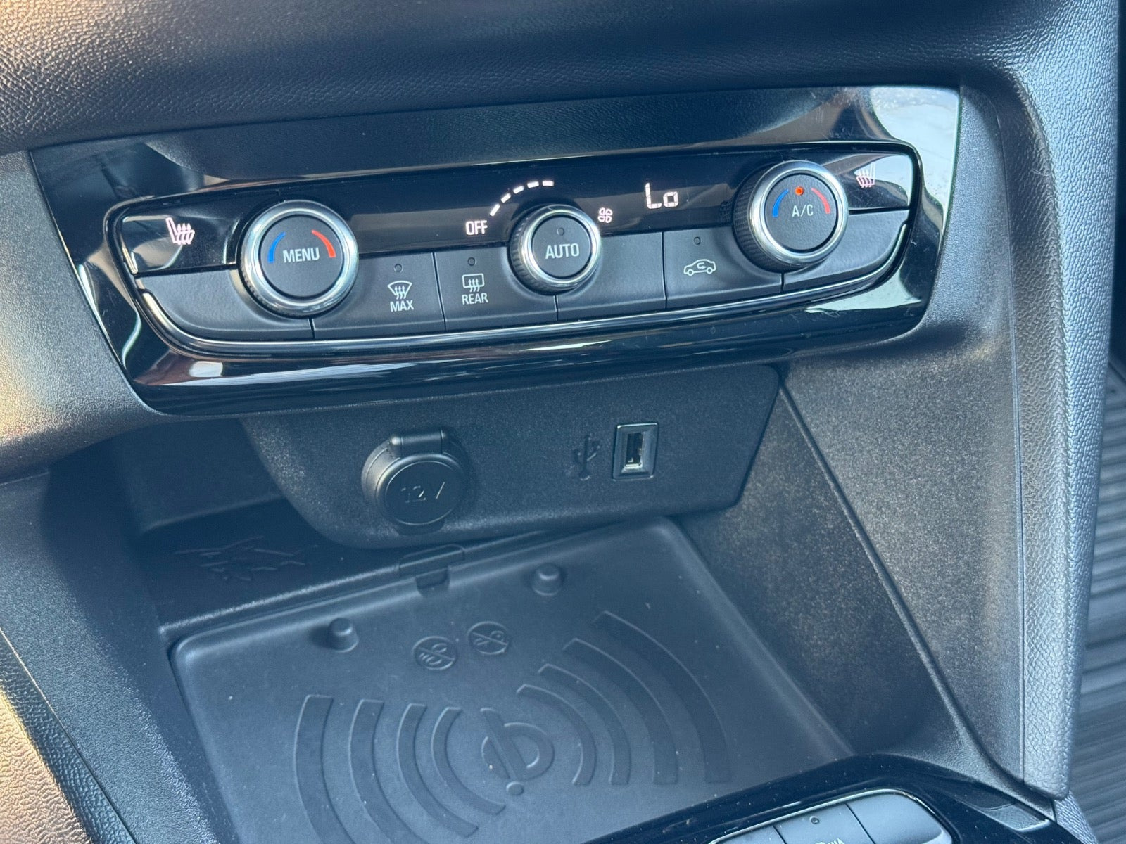 Hvid Opel Corsa-e fra 2021