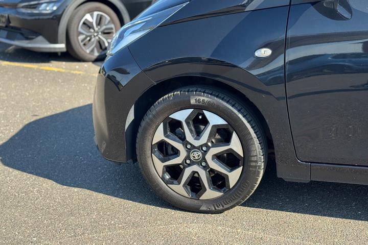 Sort Toyota Aygo fra 2018