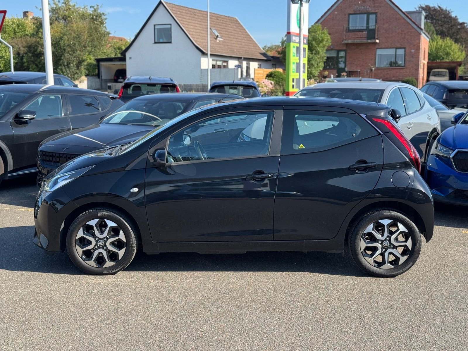 Sort Toyota Aygo fra 2018