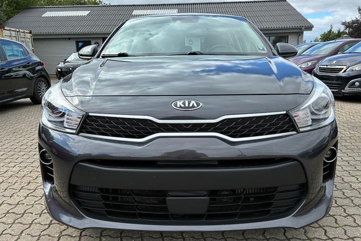 Grå Kia Rio fra 2017
